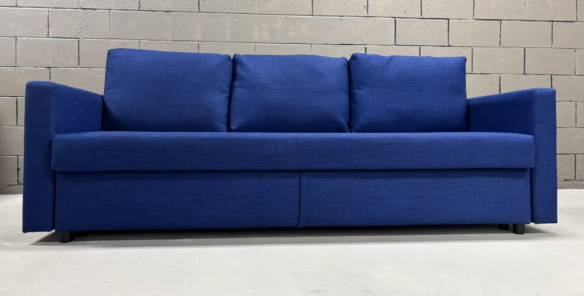 IKEA FRIHETEN Skiftebo Blue Sofa Couch Pullout Bed Sleeper