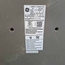 DEHUMIDIFIER 
