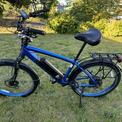 X-Treme 500w Santa Cruz Electric Cruiser electric bike for sale. Includes extra battery. Original battery damaged during shipment but works perfectly 