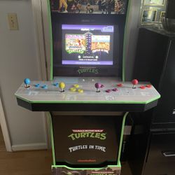 Arcade 1Up Teenage Mutant Ninja Turtles With Riser