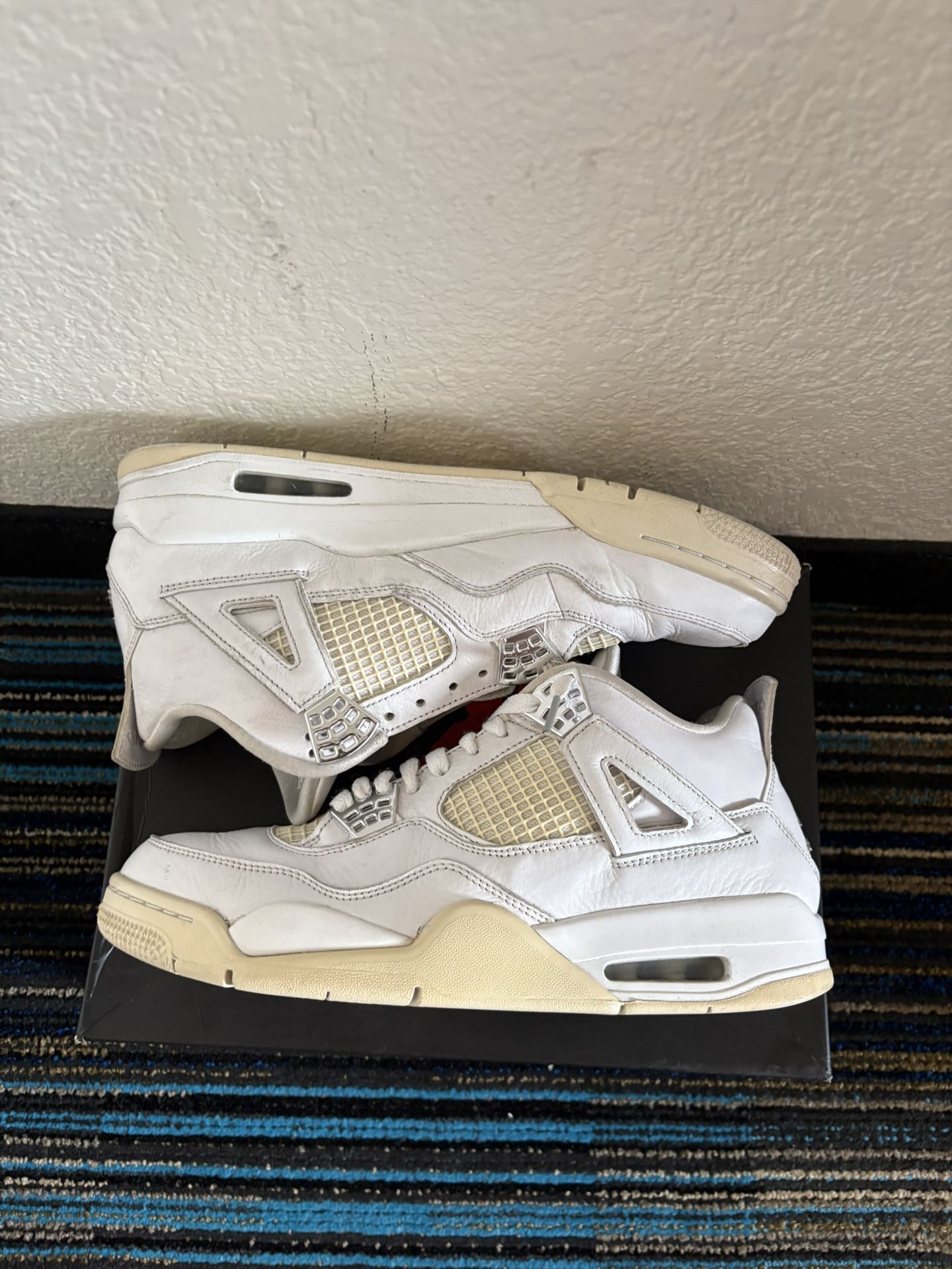 Jordan 4 Pure Money