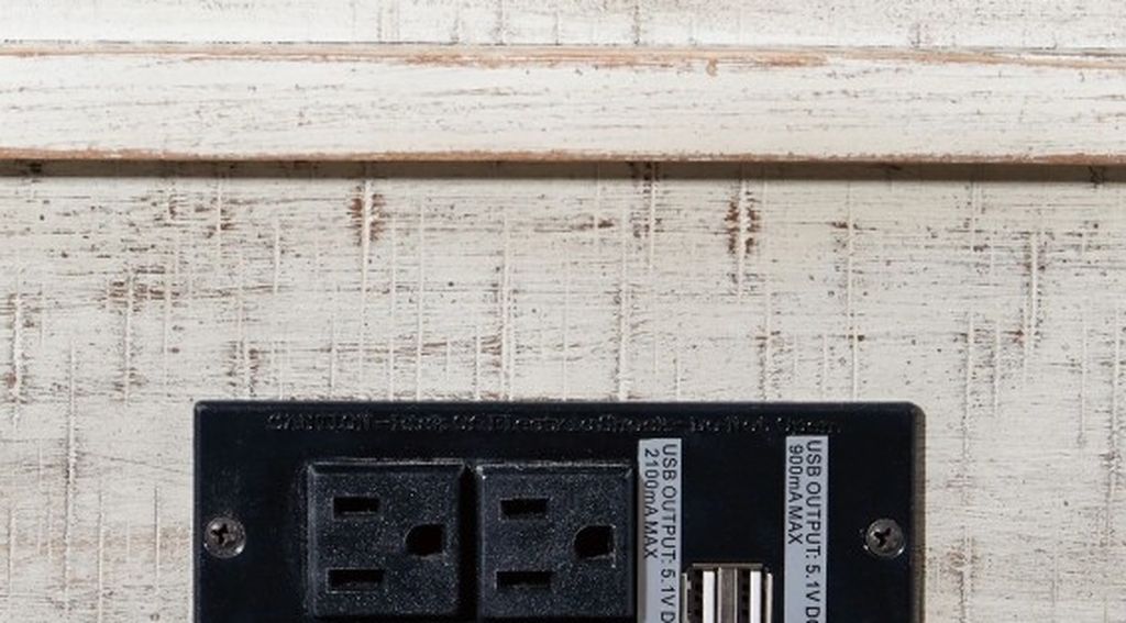 Carynhurst - Whitewash - 4 Pc. - Home Office Large Leg Desk, Printer Stand, Bookcase, Baldridge Swivel Chair