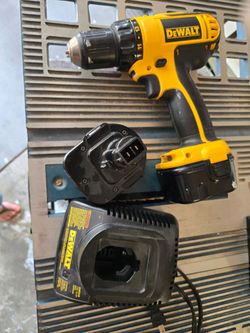Free-Dewalt Cordless Drill --Pending PU