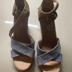 Sandel (Toms) Size 8 Never Used