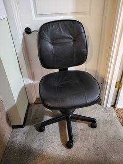 Computer desk chair
