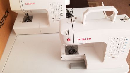 2 Very nice SINGER Sewing Machines $200 obo