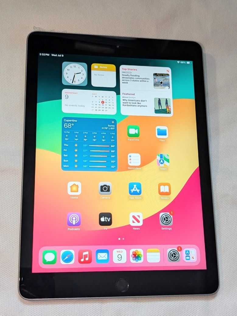 Very NICE APPLE iPad 6 6TH GEN 128GB WIFI iOS17 