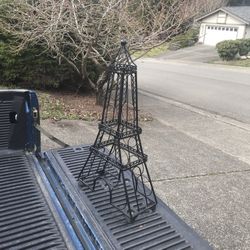 Wine Rack Paris, France Eiffel Tower Europe European in Great Condition Like New 30” Tall French Restaurant Wine Bar