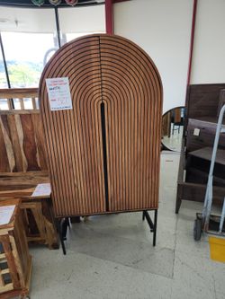 Prestina Curio Cabinet