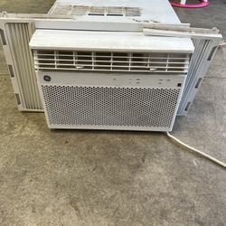 GE AC Window Unit. 