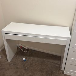 FREE IKEA DESK