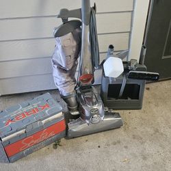 KIRBY VACUUM AND CARPET CLEANER 