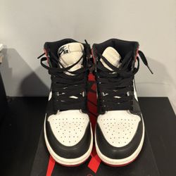 Jordan 1 BG Black Toe 5.5Y 