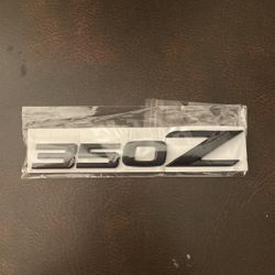 350z Emblems