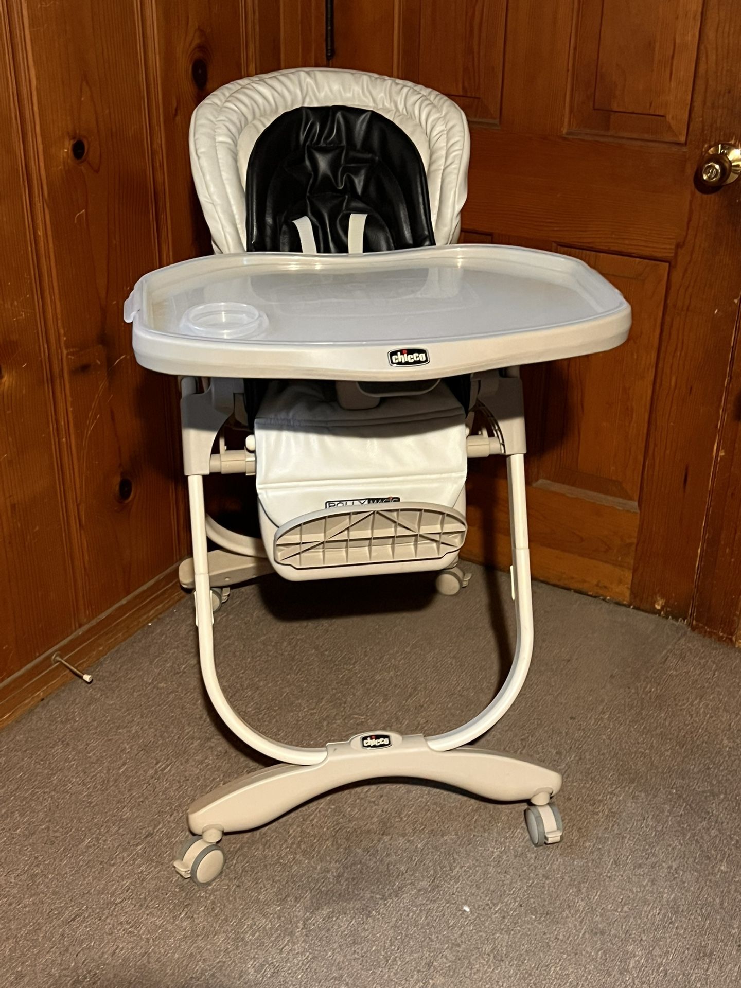 Chicco Polly Magic Highchair
