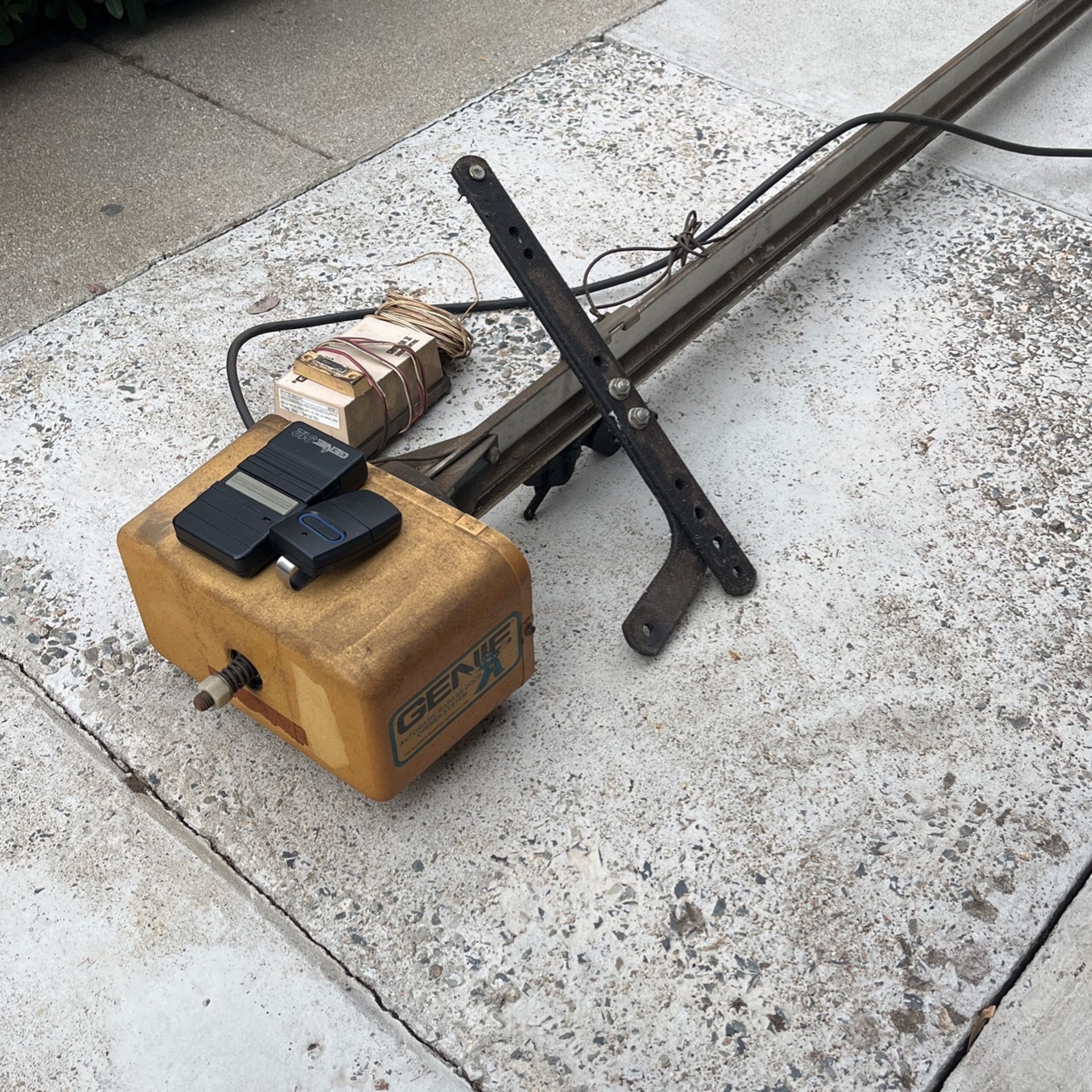 Free Garage Door Opener 