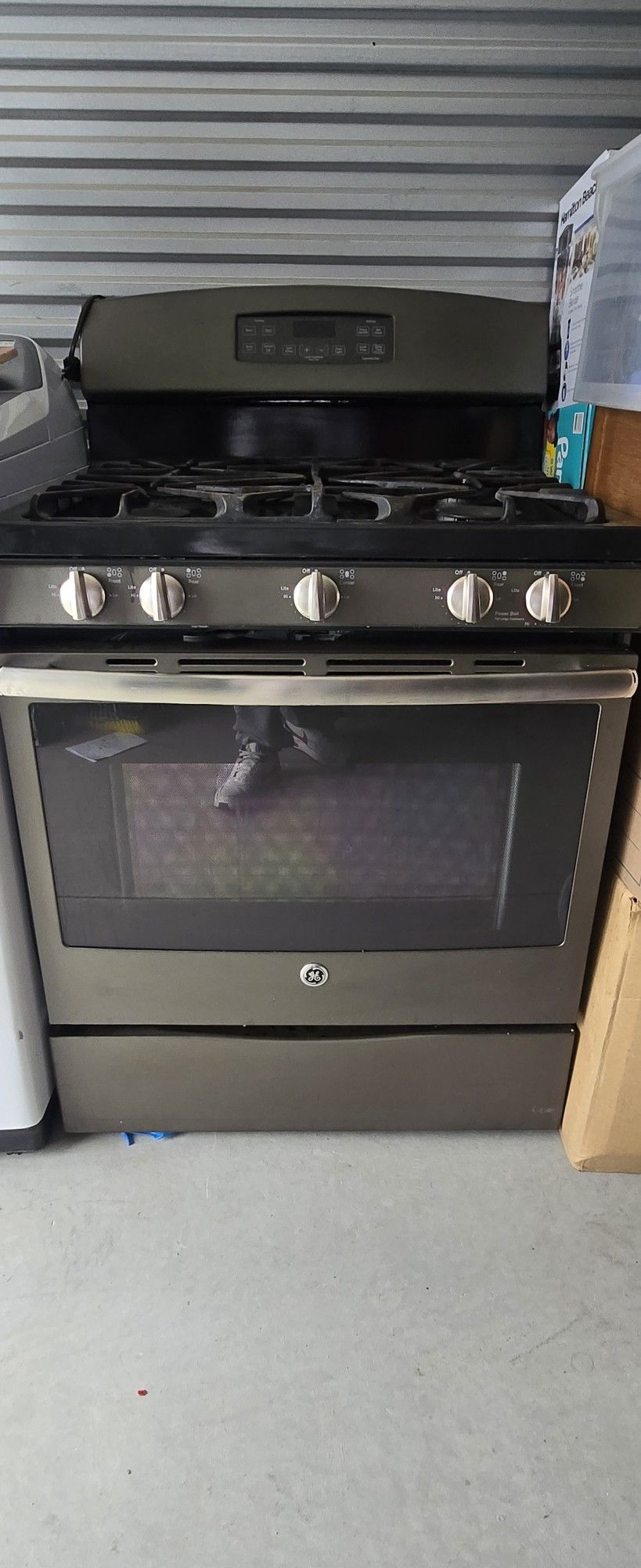 GE Stove
