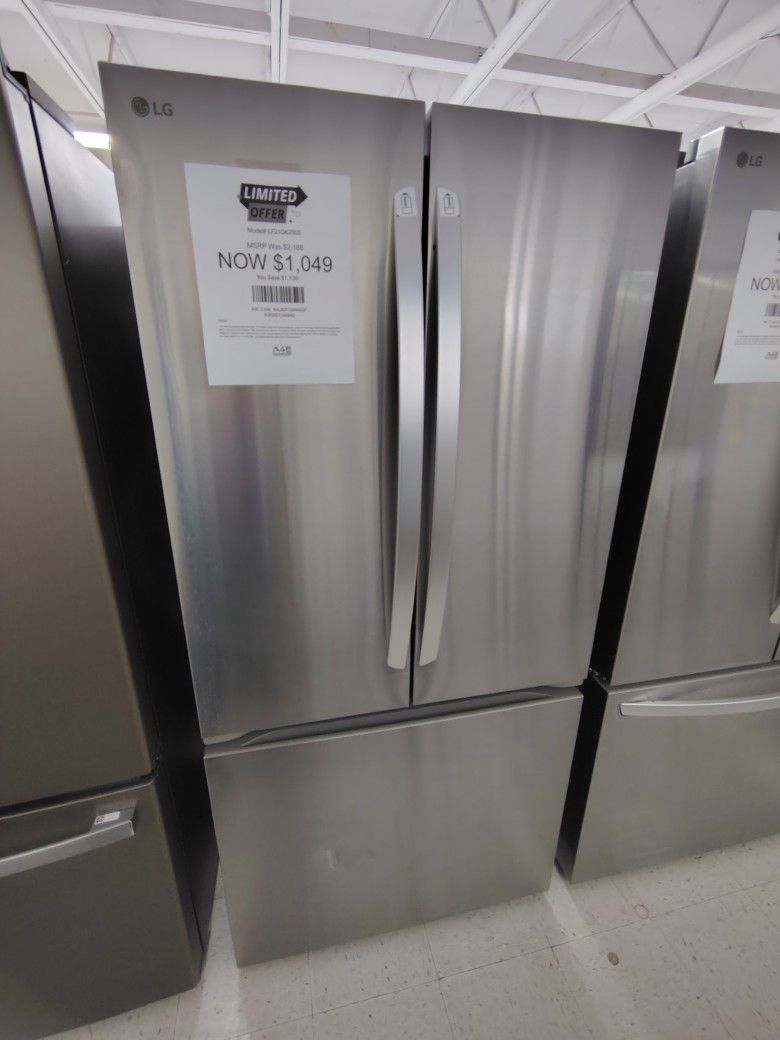 Only $1049! LG 33"W, 21 Cu Ft SMART Counter Depth MAX French Door Refrigerator w/ Ice Maker 