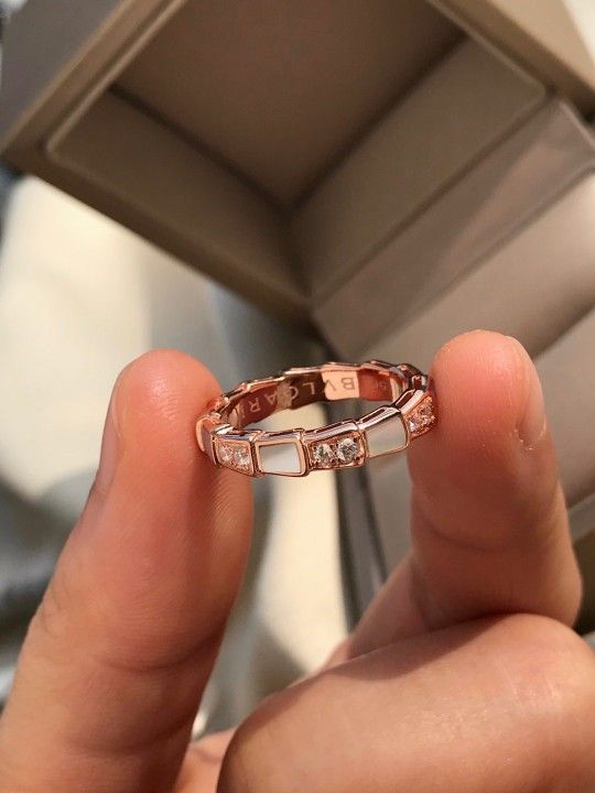 BV Serpenti Viper series mother-of-pearl snake bone ring