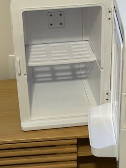 NORTHCLAN Mini Fridge for Bedroom, 15 L/21 Can Personal Refrigerator, Portable Cooler & Warmer or Beauty Fridge