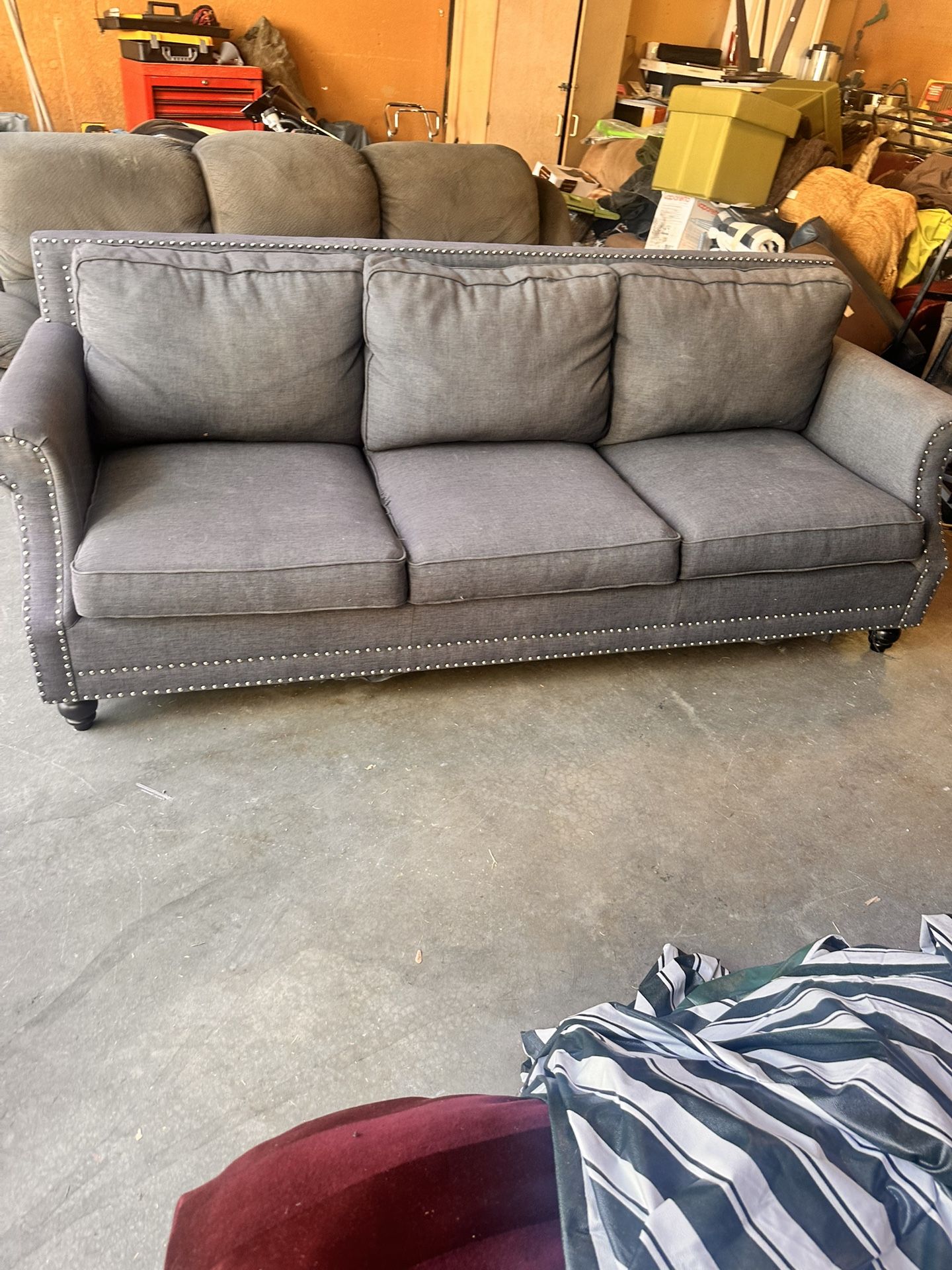 Uspridefurniture Feingold 85'' Velvet Rolled Arm Sofa - Gray