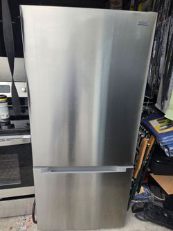 Visani stainless steel fridge