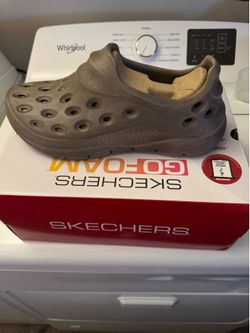 Skechers