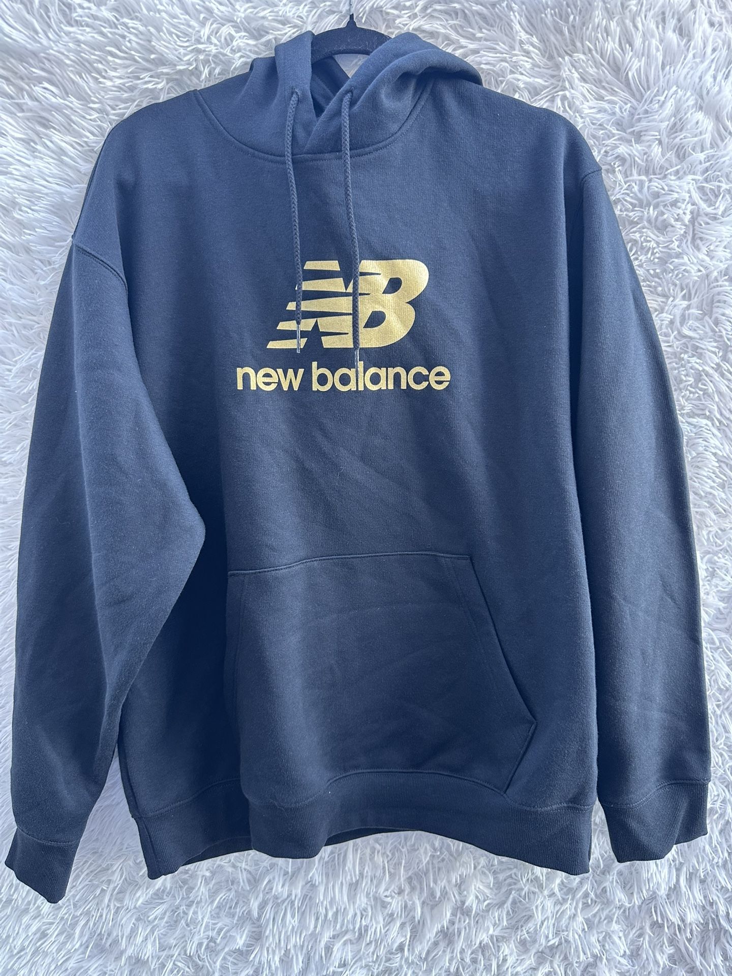 New Balance Men's Black Sweater NWT 