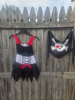 Women's Pirate Halloween Costume Set