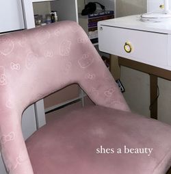 hello kitty chair