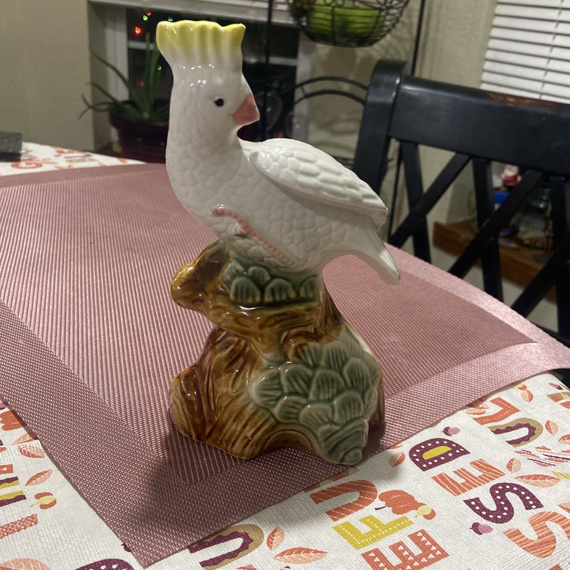 Vintage Cockatoo, Bird Sitting On A Log No Issues