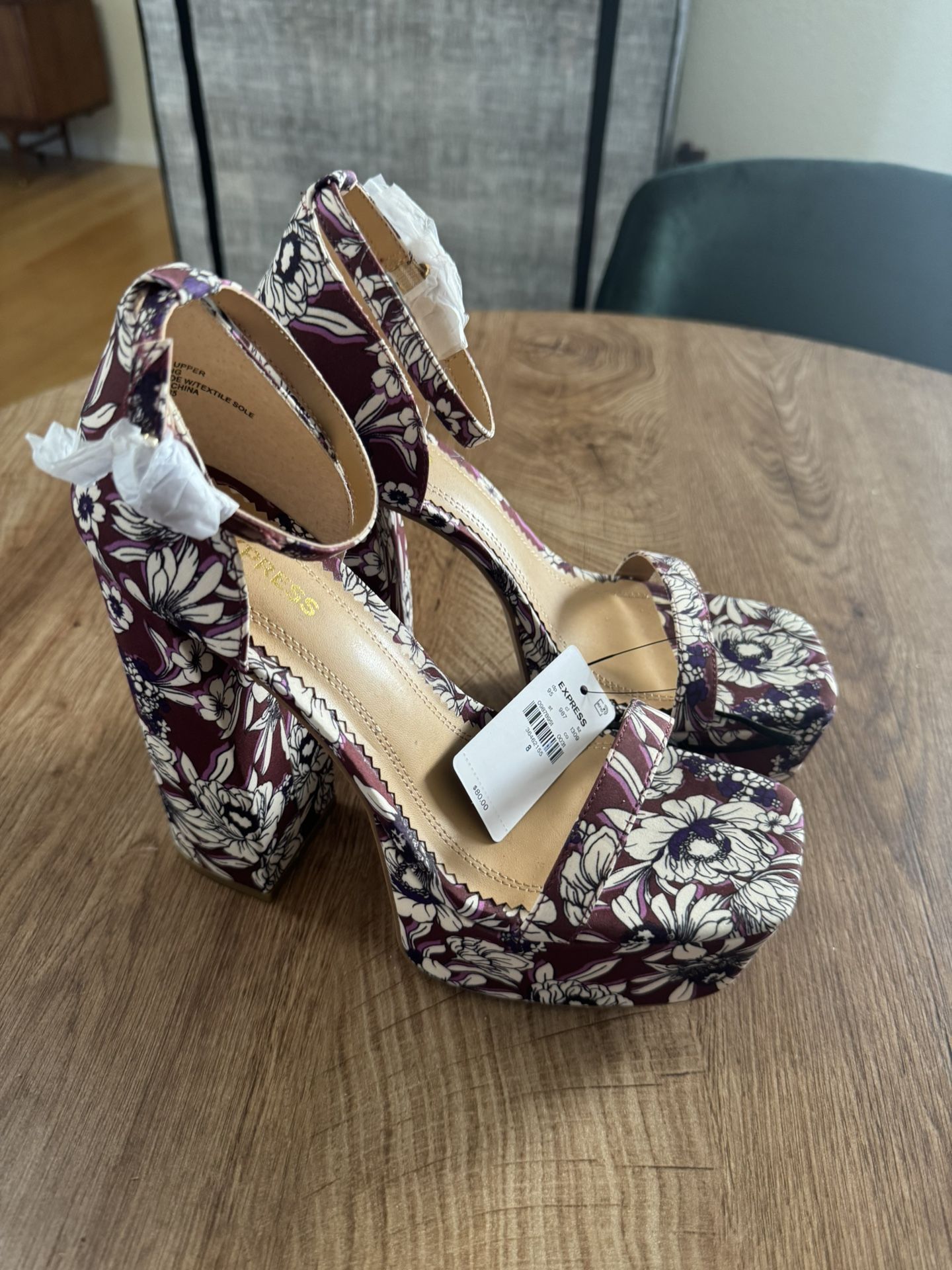 Express Platform Floral Heels – Women’s Size 8 (Brand New w/ Tags)