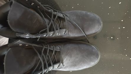 Black Timberland size 7