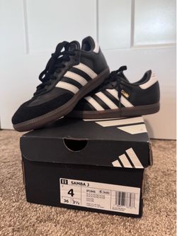Adidas Samba Women’s Size 6