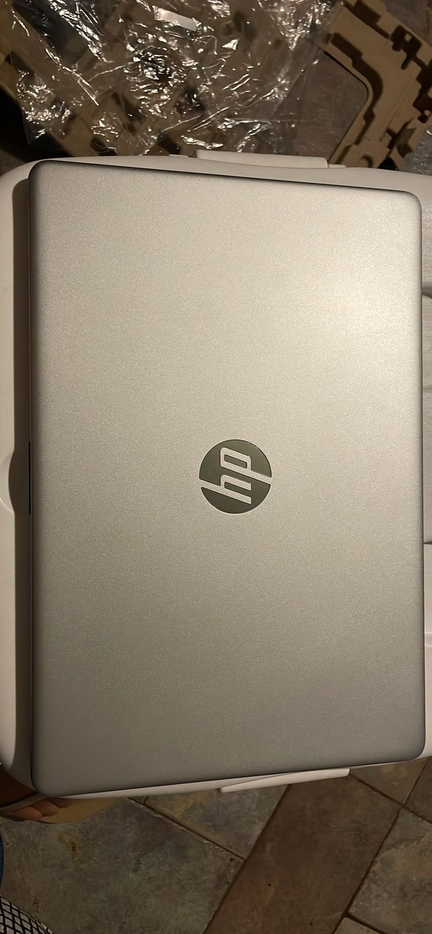 HP TOUCHSCREEN LAPTOP 15.6”