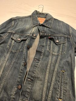 Levis men jean jacket