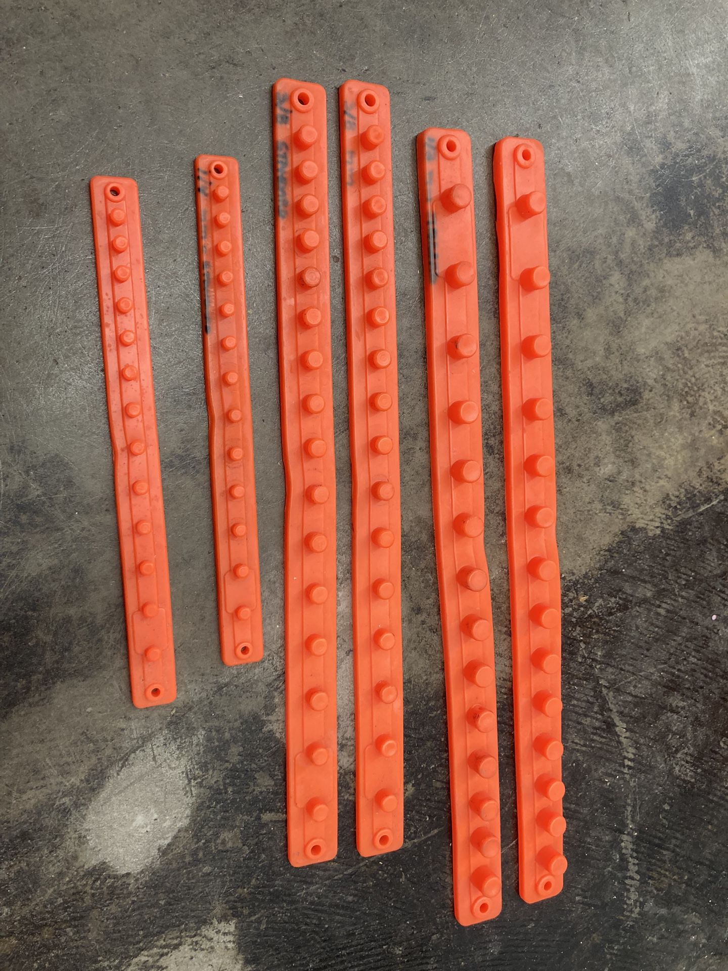 6 Pc Flexible Rubber Socket Holder