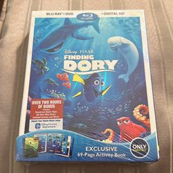 Disney PixarFinding Dory w/Activity Book (Blu-ray,+ DVD + Digital)