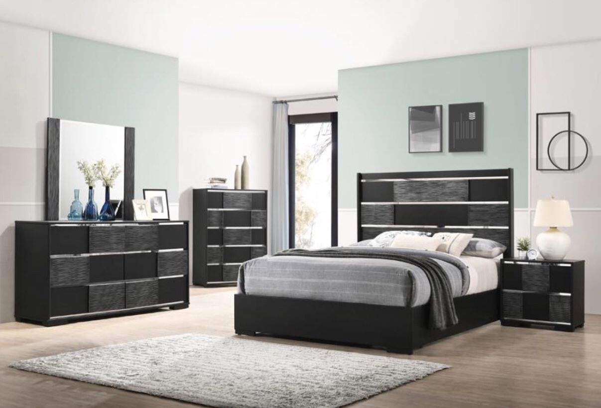 4-PCS Queen Size Bedroom Set in Offer