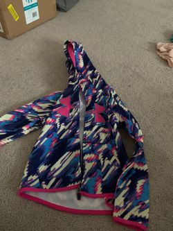 Under armour girls size 5 hoodie