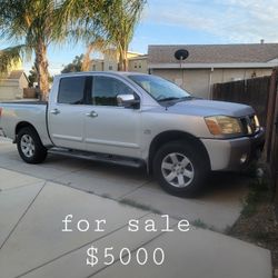 Nissan  Titan Truck 2004 