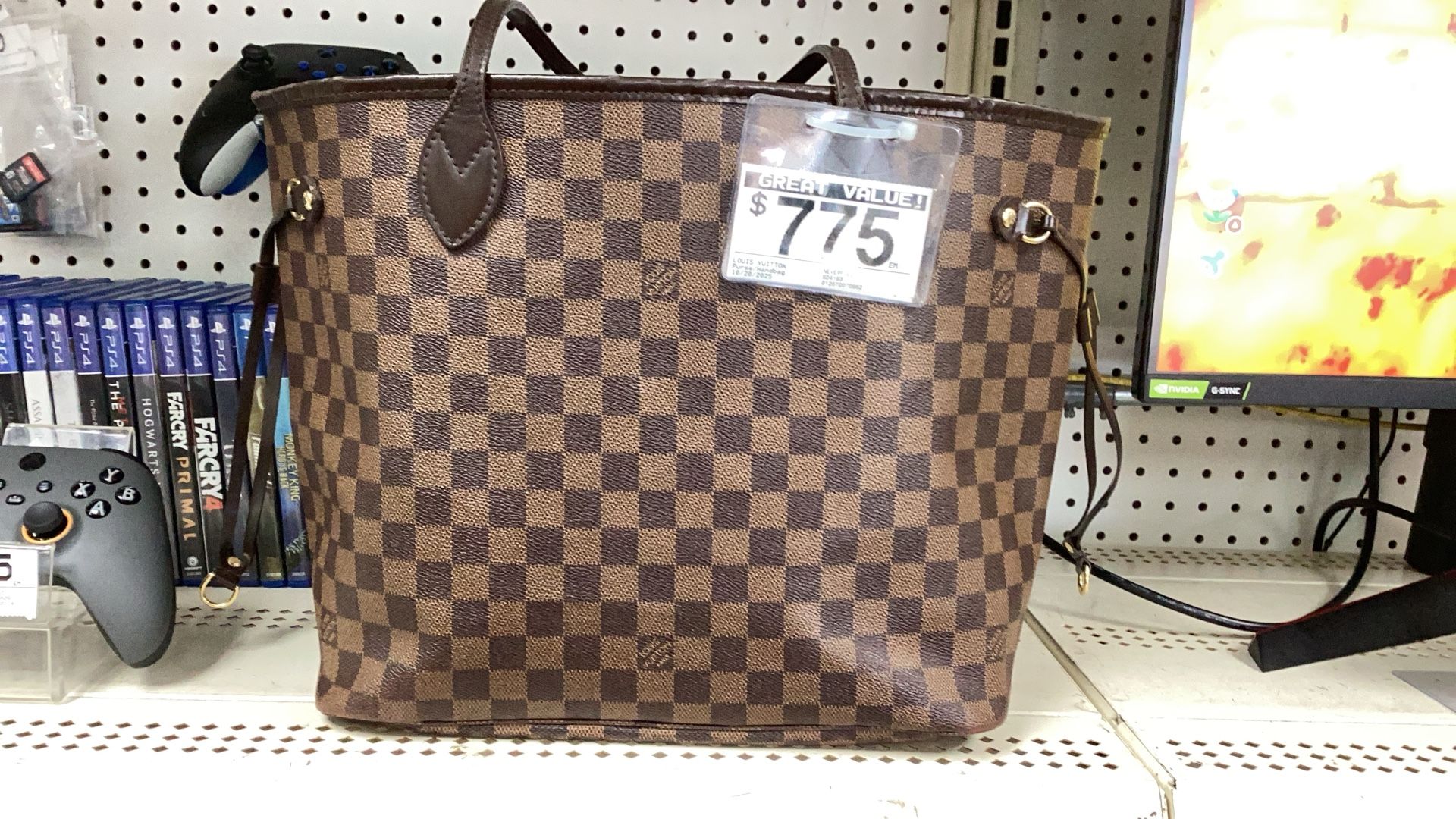 Louis Vuitton Purse Authenticated By Entrupy 