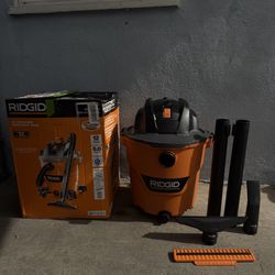 RIDGID 12 Gal. 5.0 Peak HP NXT Shop Vacuum Wet Dry Vac with General Debris Filter, Locking Hose and Attachments HD1200