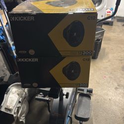 (2) Kicker 12inch Sub
