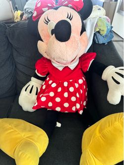Big Minnie mouse plush