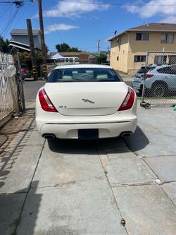 2011 Jaguar XJ-Series