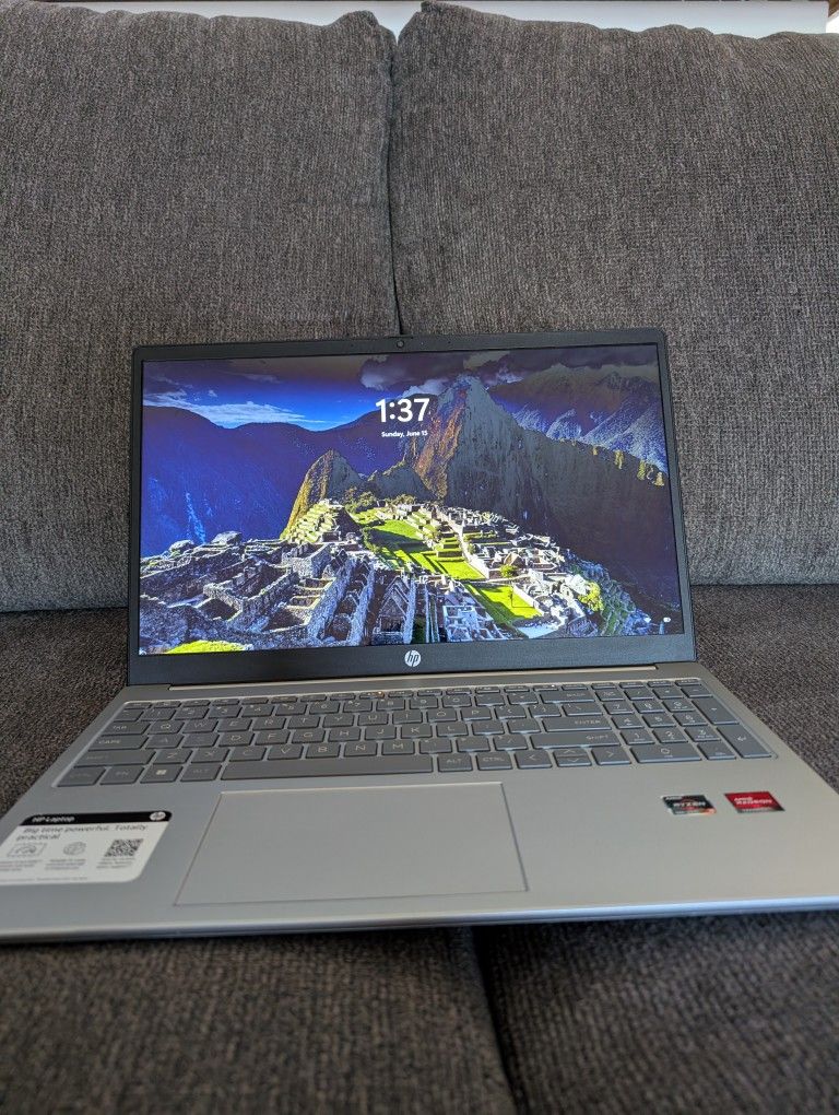 Gaming Laptop with Peripherals