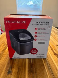 Frigidaire Countertop Ice Maker – Great Condition