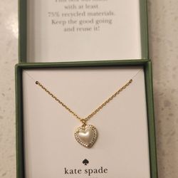 Kate Spade (Pearl Necklace)