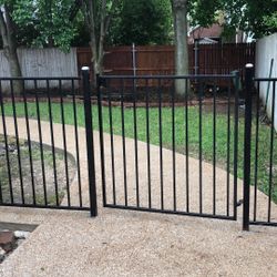 Metal Fence 4’ Tall